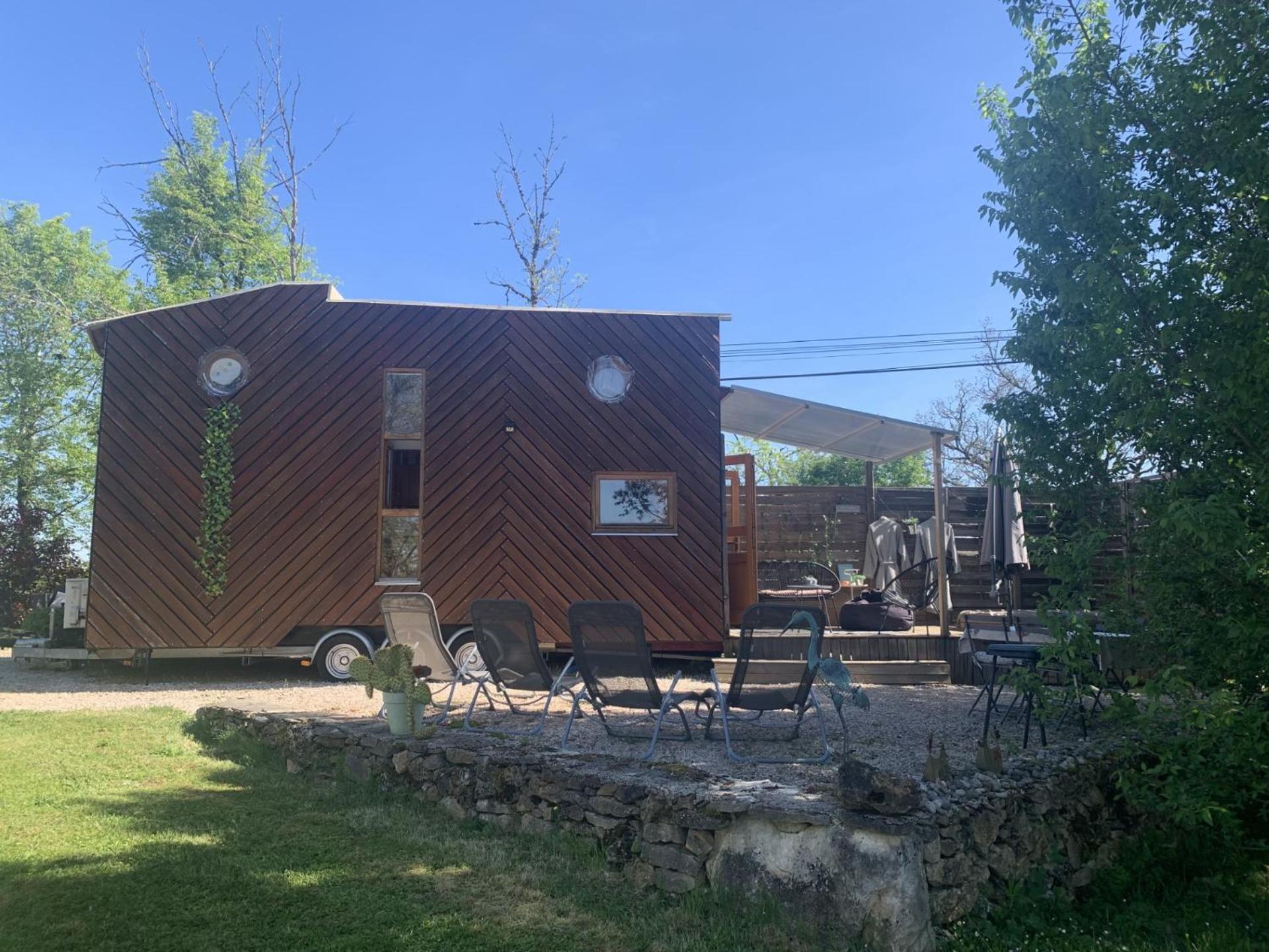Tiny House & Holiday home Faycelles