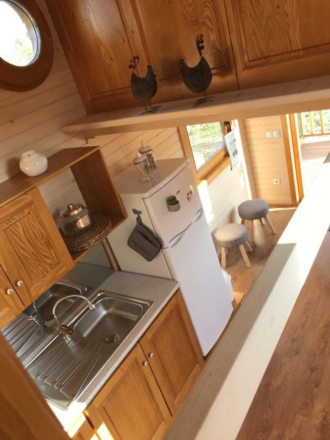 Tiny House & *